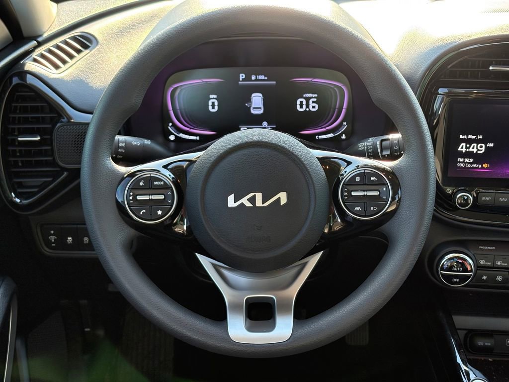 Certified 2024 Kia Soul S image 29