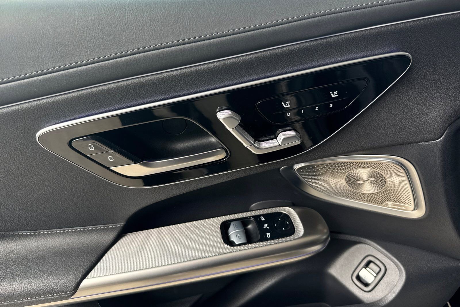 Certified 2024 Mercedes-Benz CLE 300 4MATIC Coupe image 11