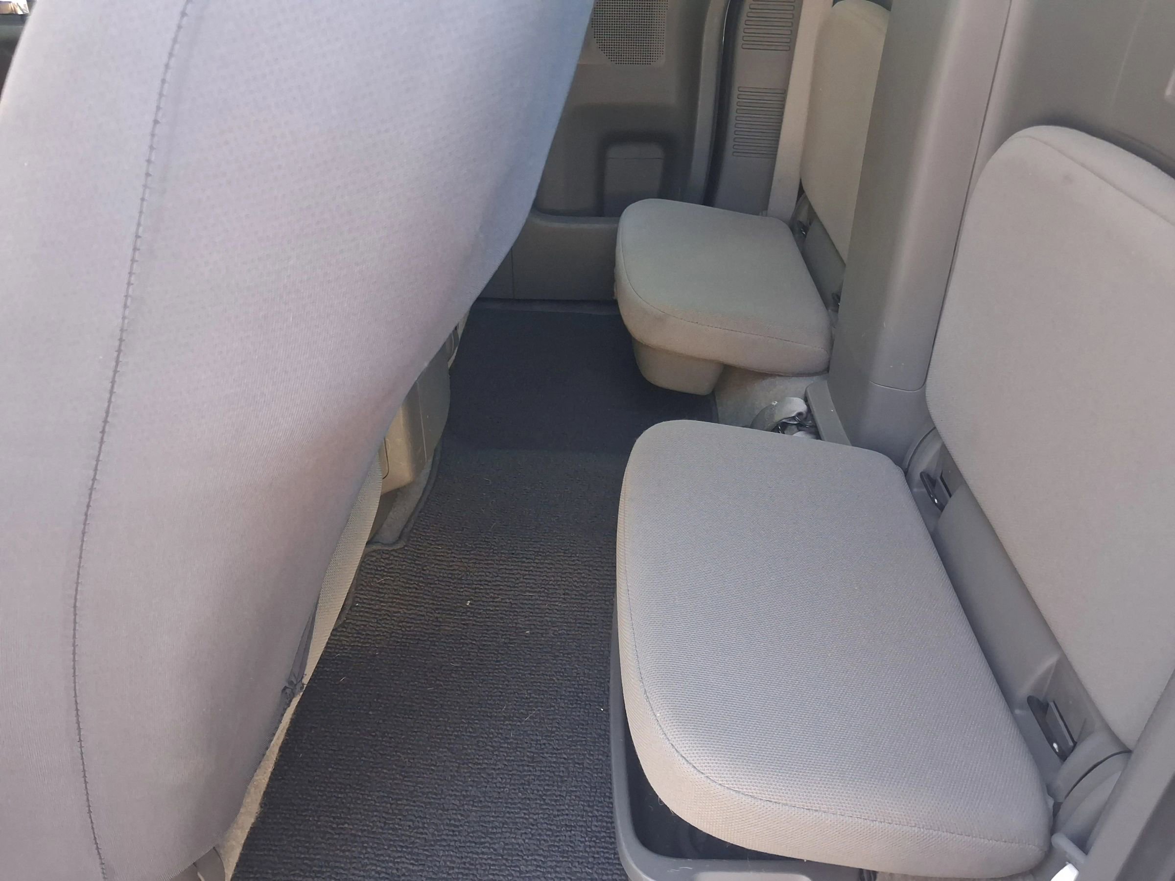Used 2012 Nissan Frontier S w/ S Preferred Pkg RWD image 9