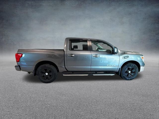 Used 2017 Nissan Titan SV image 6