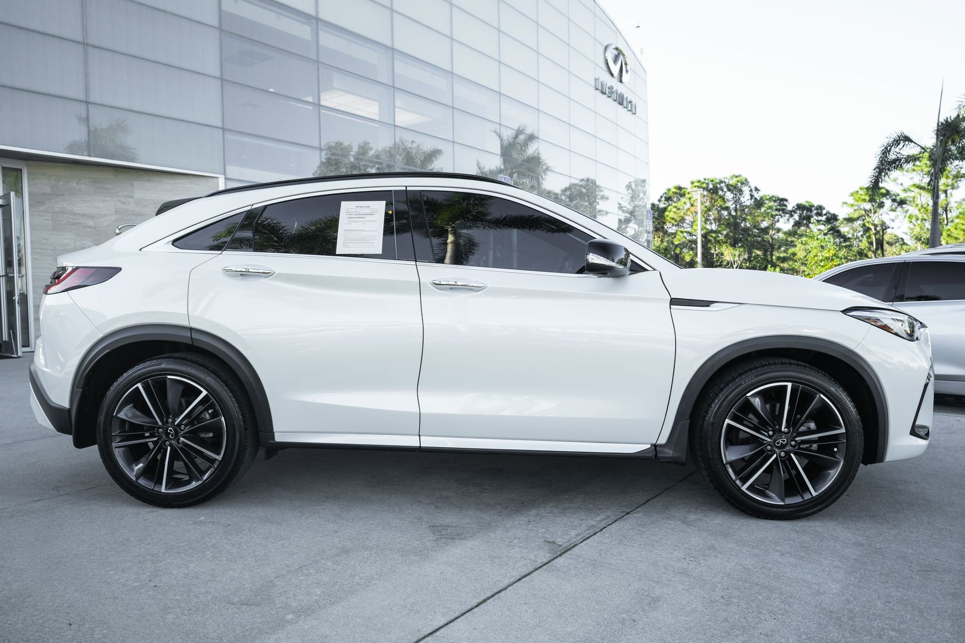 Certified 2023 INFINITI QX55 Essential image 25