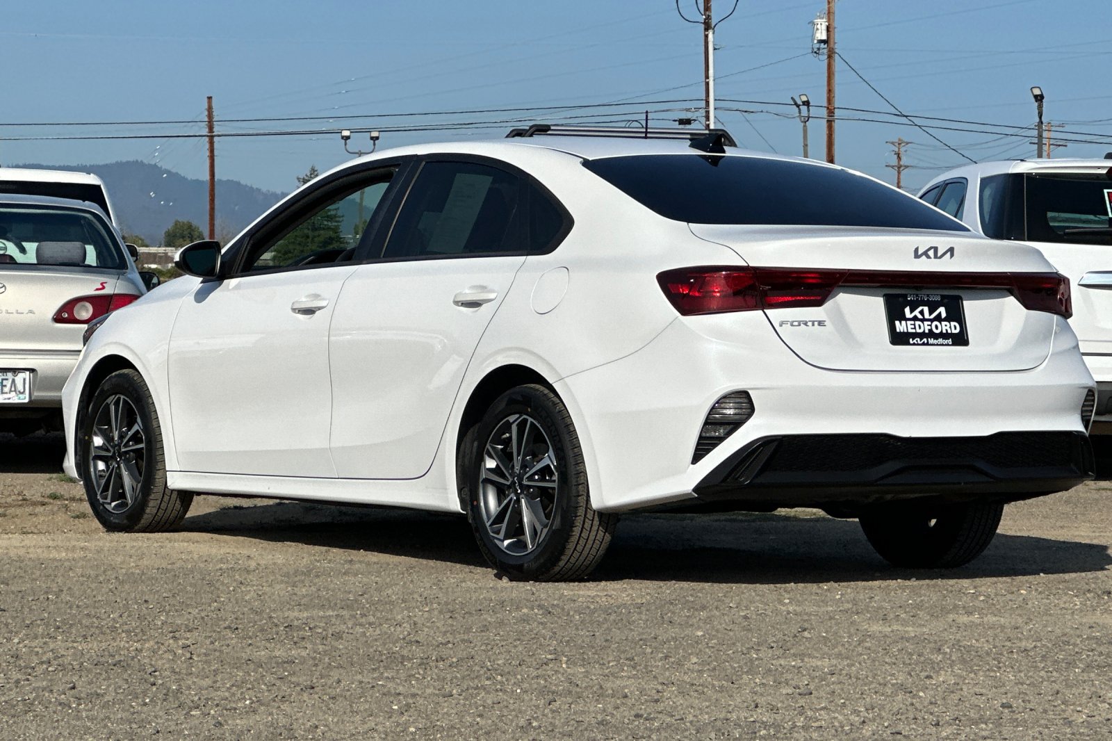 Used 2022 Kia Forte LXS FWD image 7