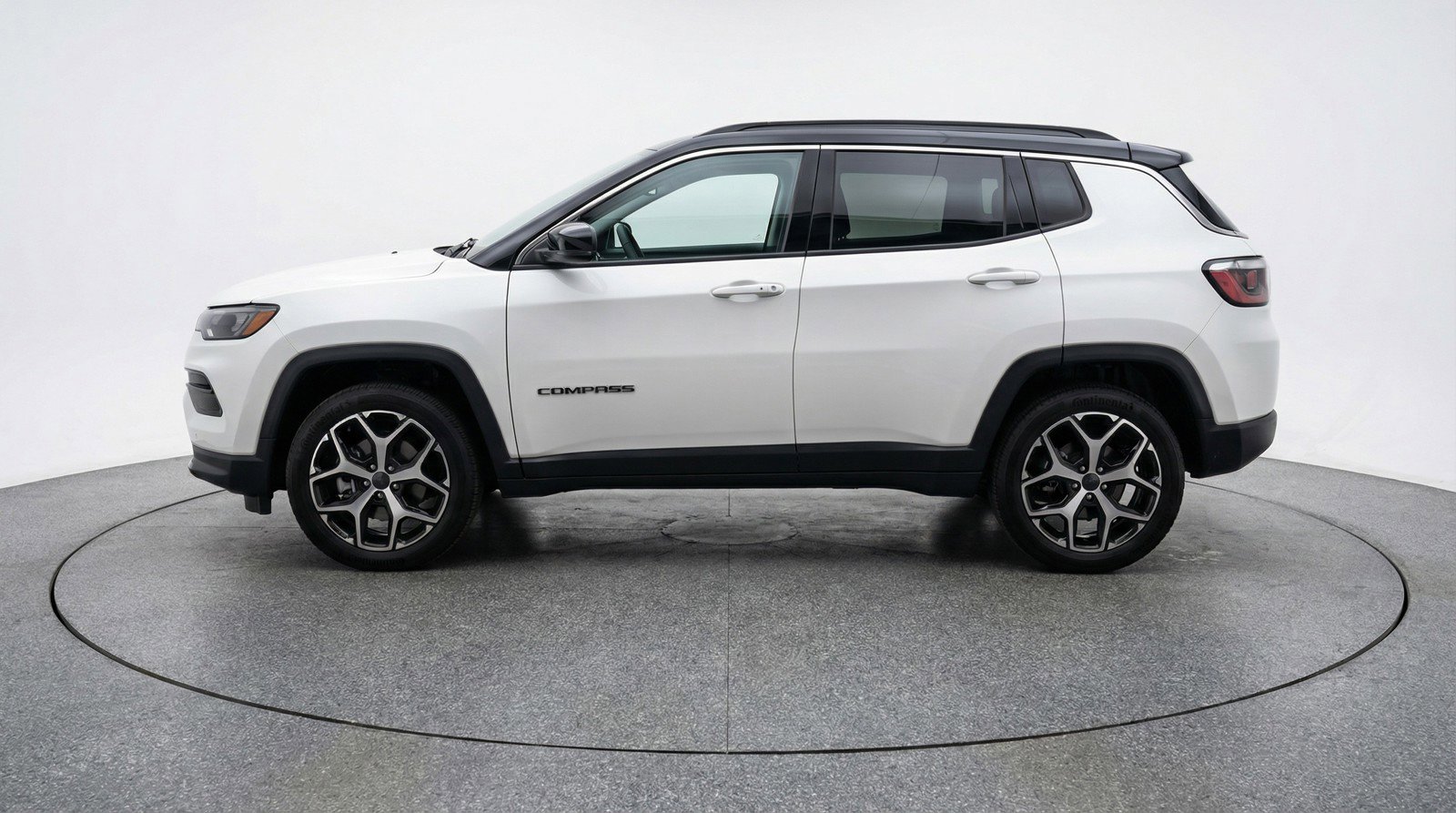 Used 2025 Jeep Compass Limited image 5