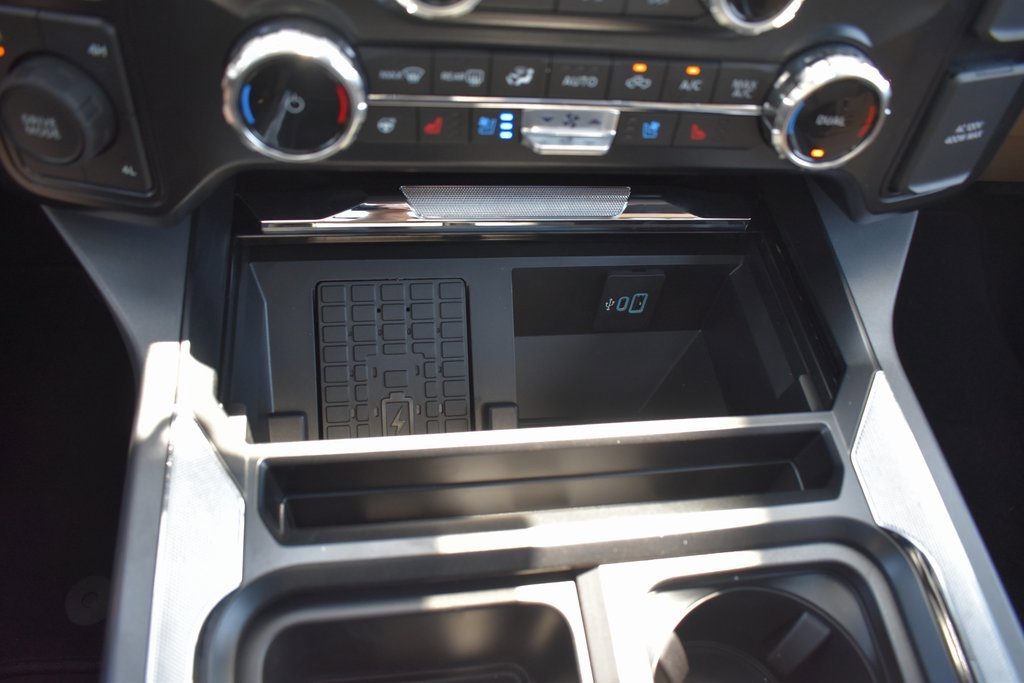 Used 2025 Ford F450 Lariat w/ FX4 Off-Road Package image 28
