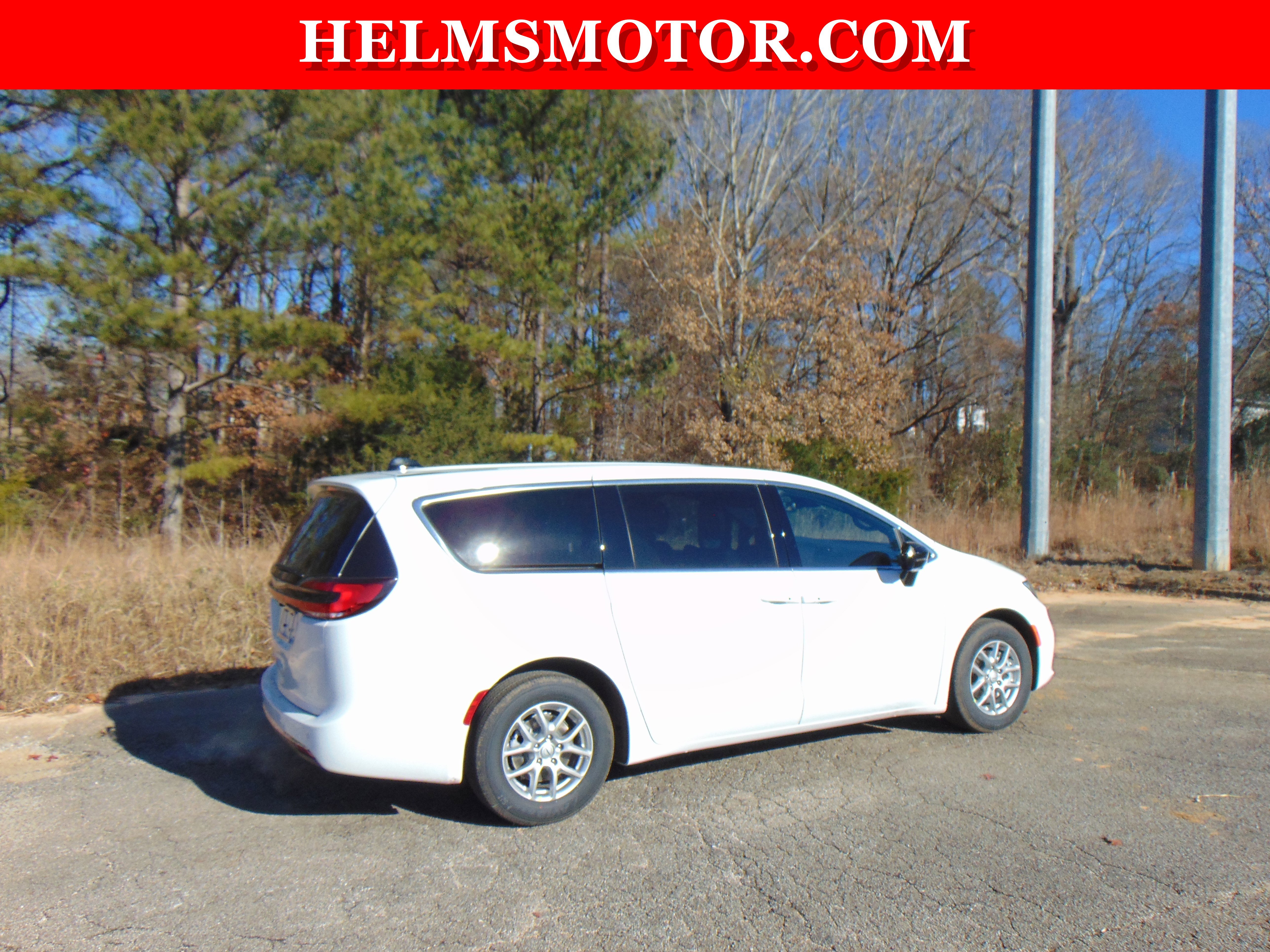 New 2026 Chrysler Pacifica Select image 21