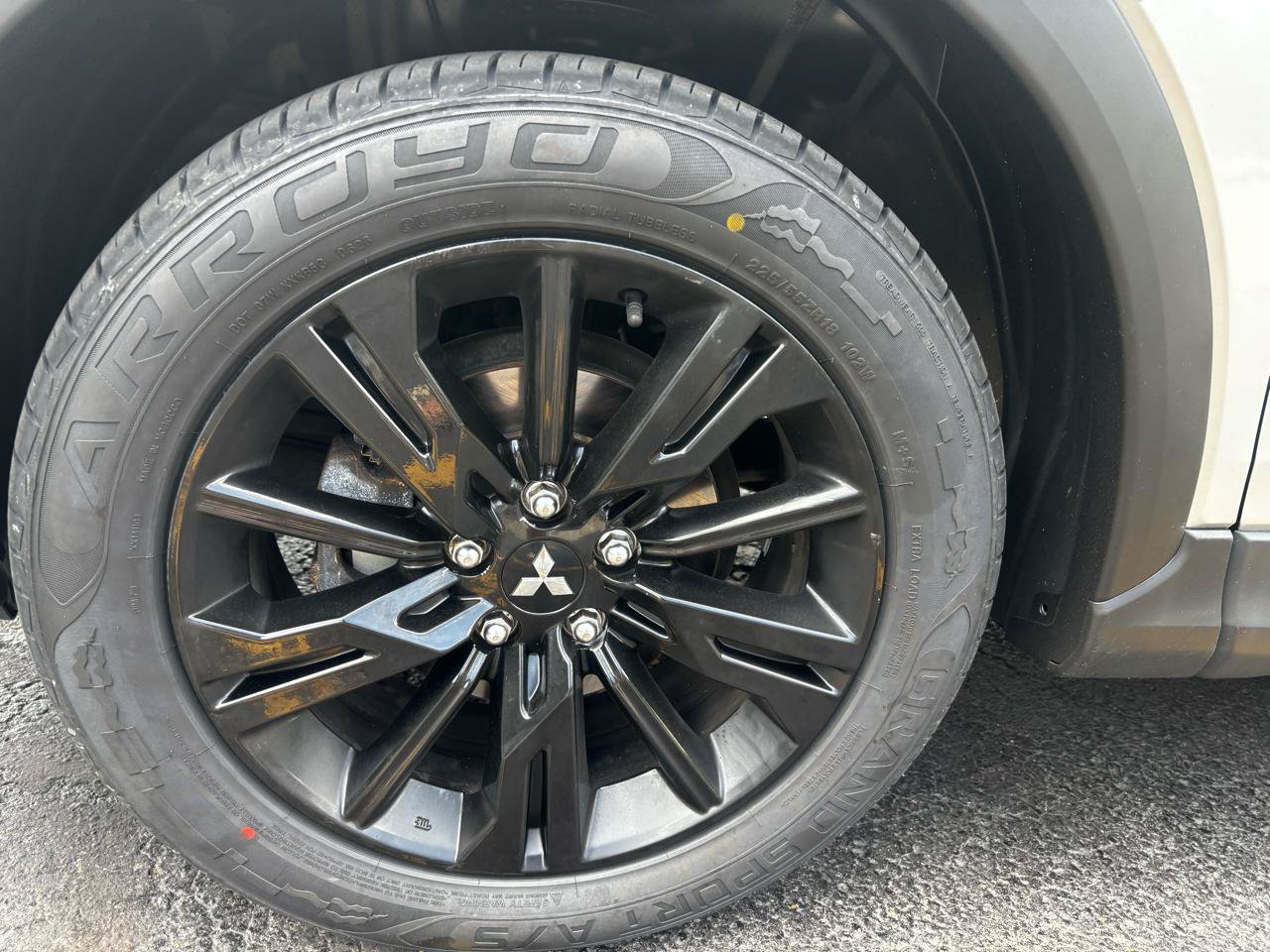 Used 2023 Mitsubishi Eclipse Cross LE AWD/4WD image 11