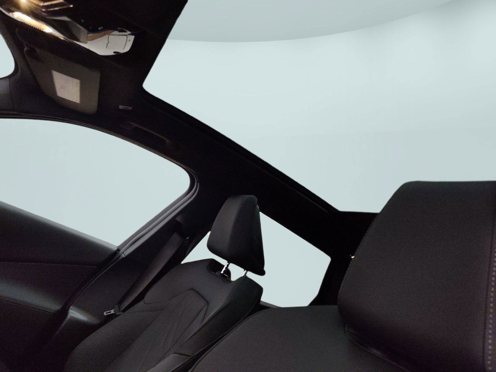 Used 2025 BMW X3 xDrive30i w/ Convenience Package image 15