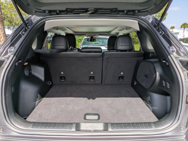 Certified 2022 Jeep Cherokee Latitude Lux w/ Sun & Sound Group AWD/4WD image 9