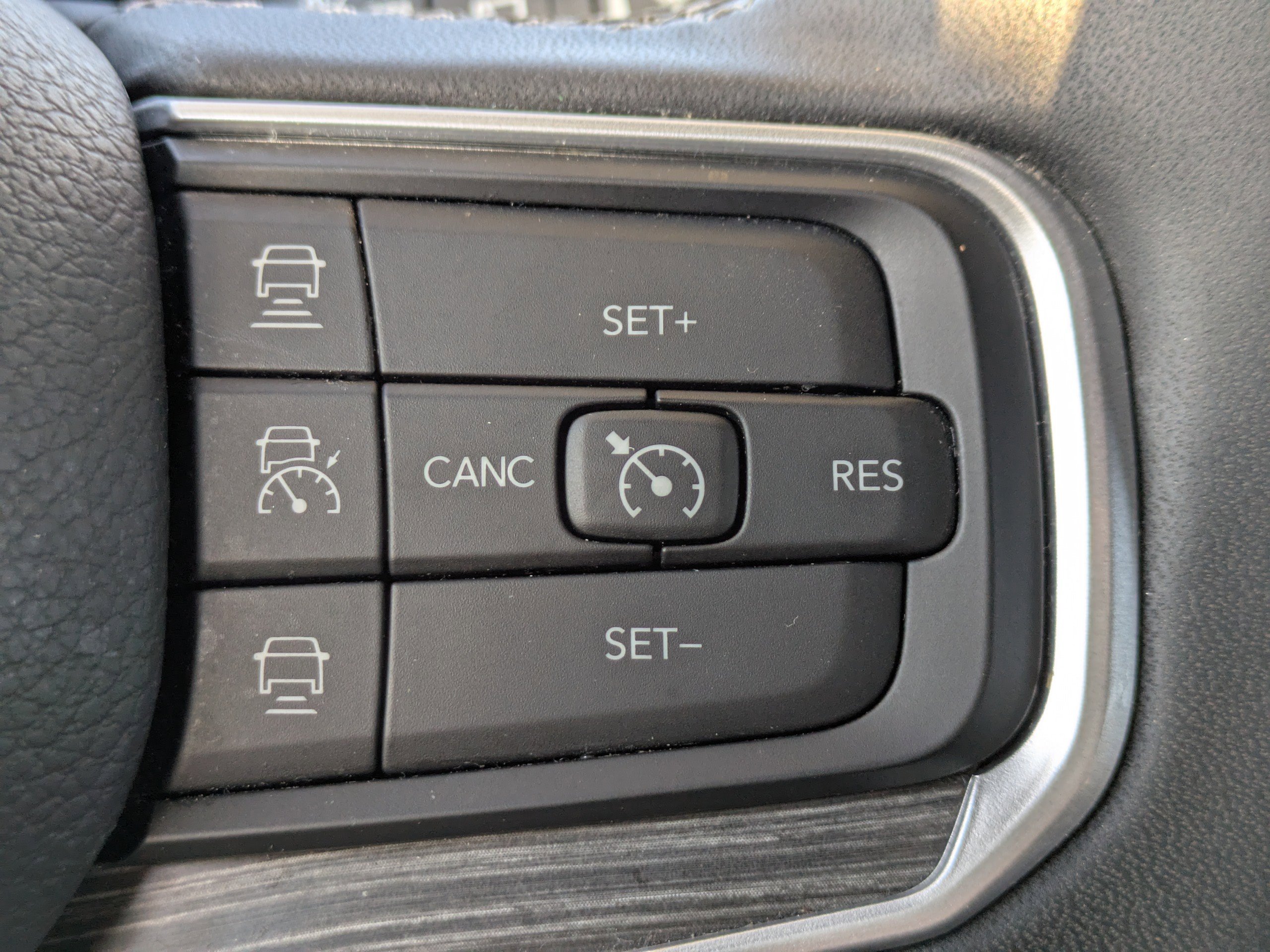 Used 2024 Jeep Wagoneer L Series II image 29