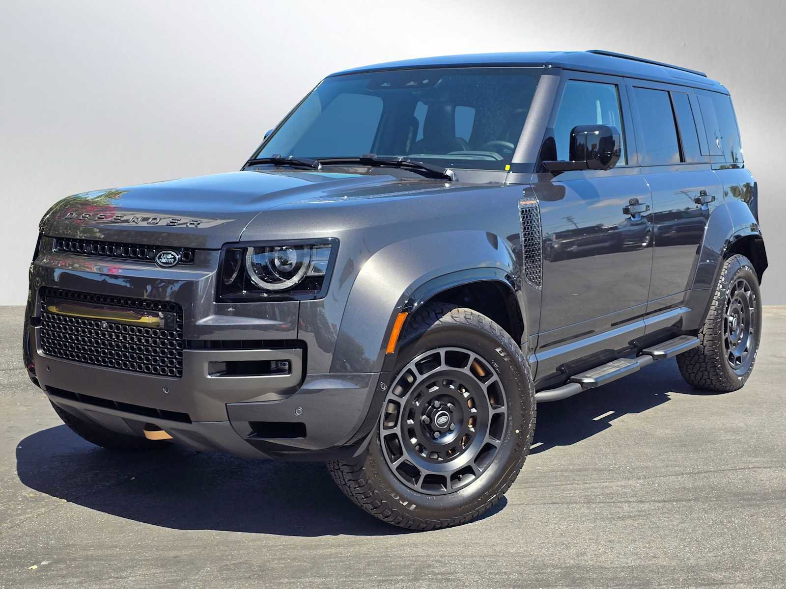 New 2025 Land Rover Defender 110 image 3
