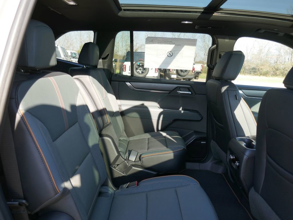 New 2026 GMC Acadia AT4 image 13