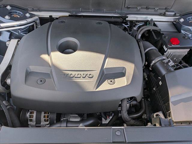 Used 2022 Volvo XC90 T5 Momentum w/ Climate Package image 24
