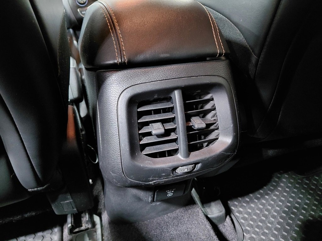 Used 2018 Jeep Cherokee Latitude Plus w/ Cold Weather Group image 40