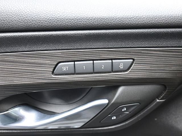 Used 2023 GMC Terrain SLT image 13