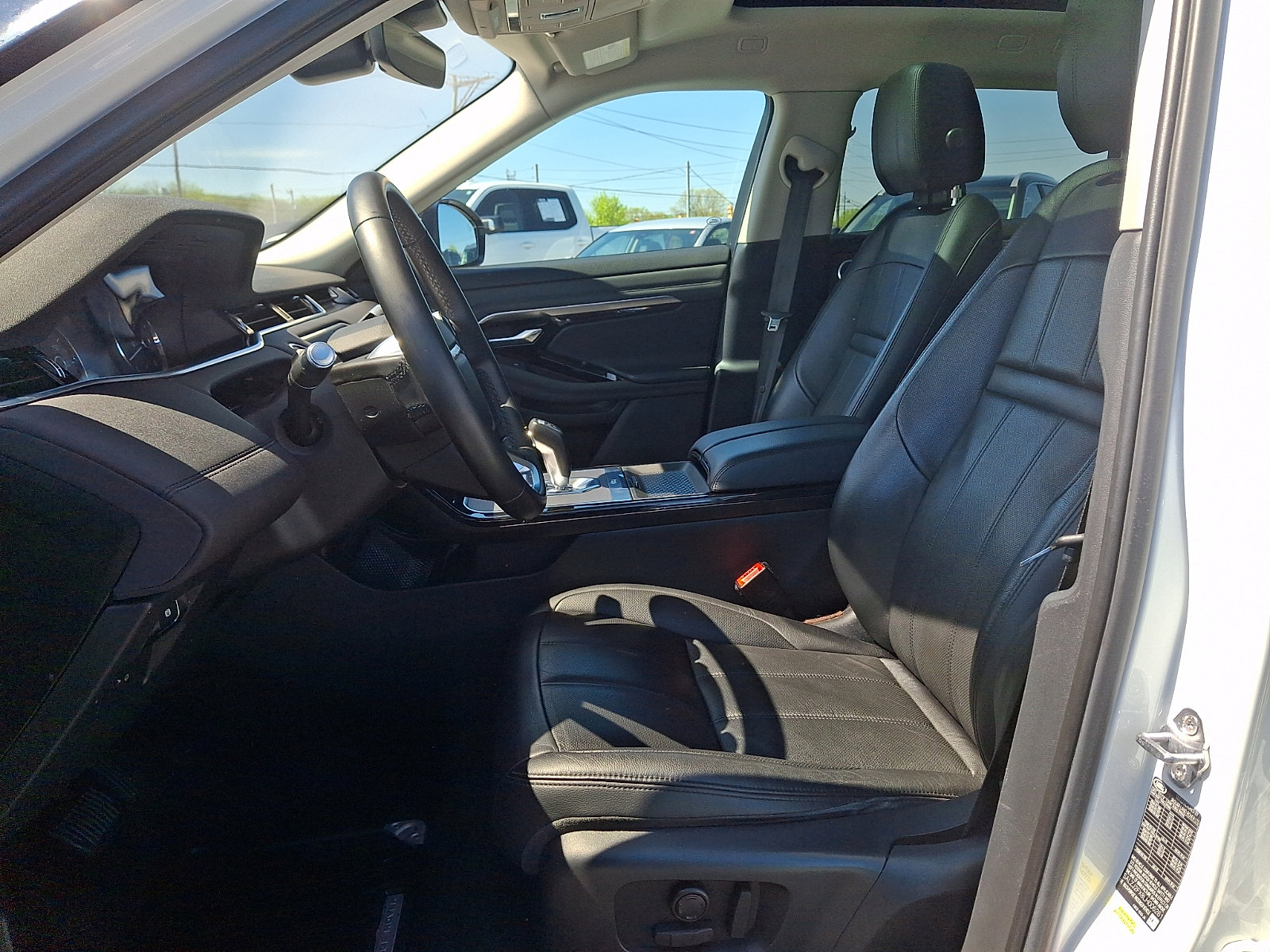 Used 2020 Land Rover Range Rover Evoque S image 14