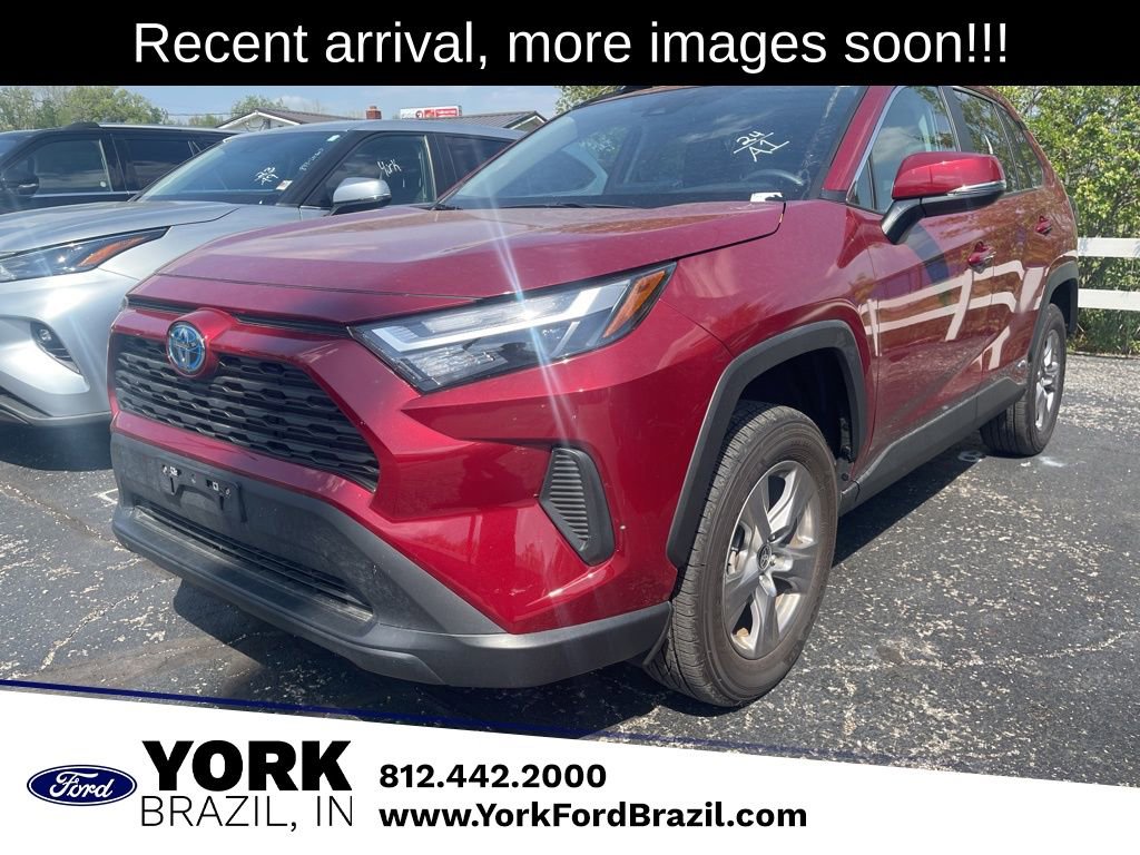 Used 2024 Toyota RAV4 XLE w/ Convenience Package AWD/4WD image 1