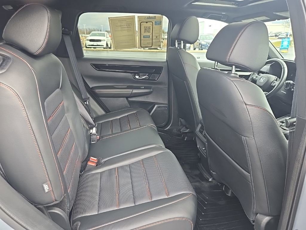 Used 2025 Honda CR-V Sport Touring image 32