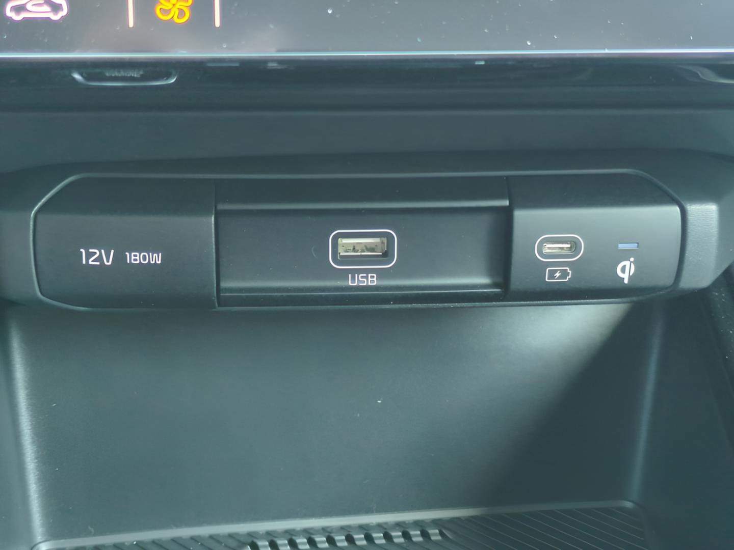 New 2025 Kia Niro EX Touring image 23