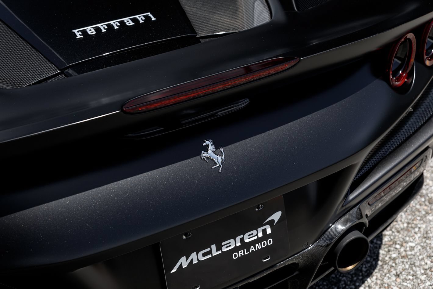 Used 2022 Ferrari F8 Tributo RWD image 15