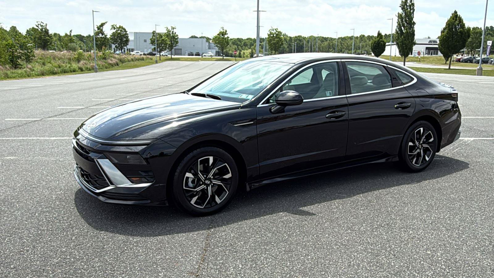 Certified 2024 Hyundai Sonata SEL AWD/4WD image 12