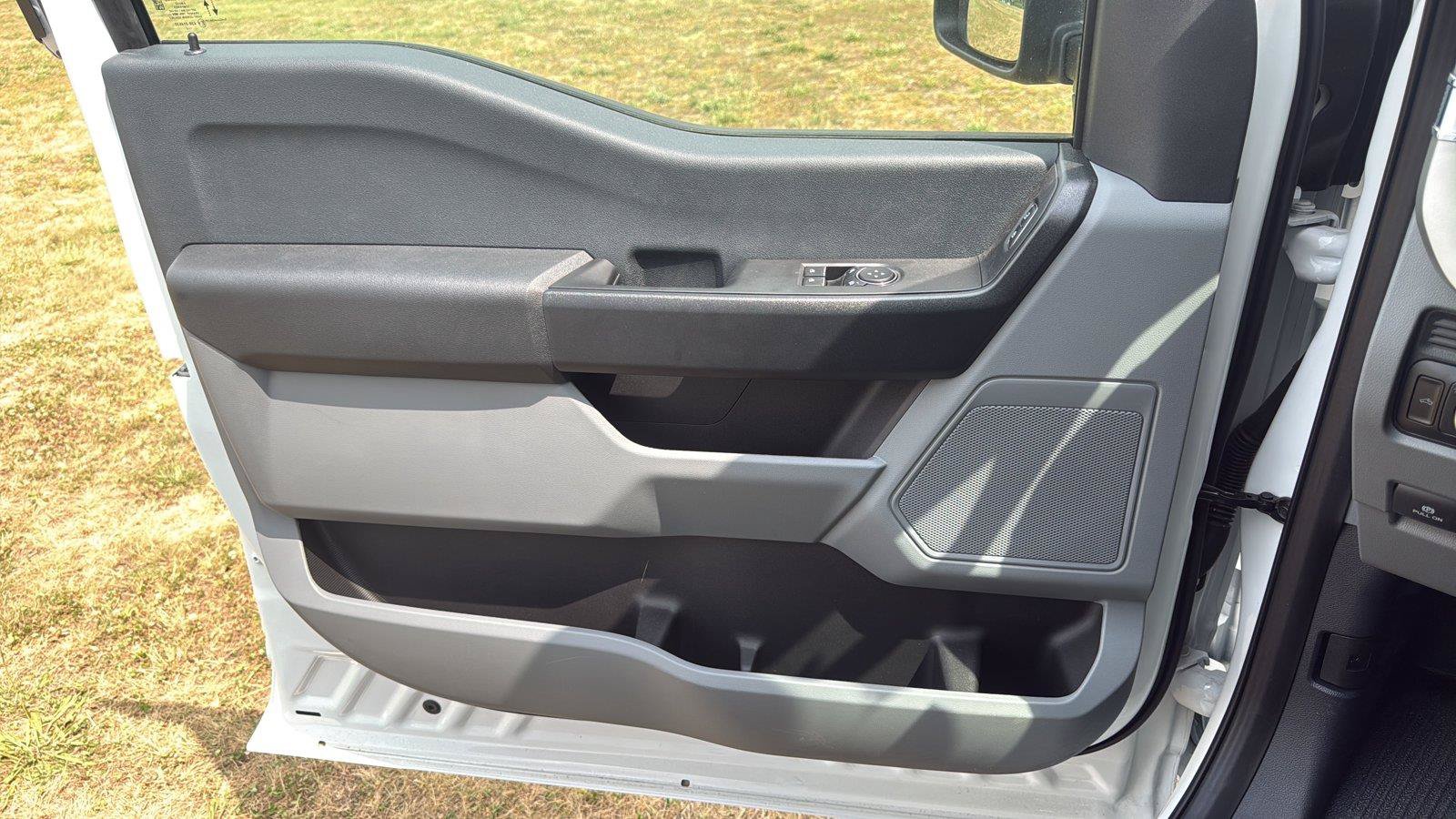 New 2025 Ford F350 XL w/ XL Chrome Package AWD/4WD image 30