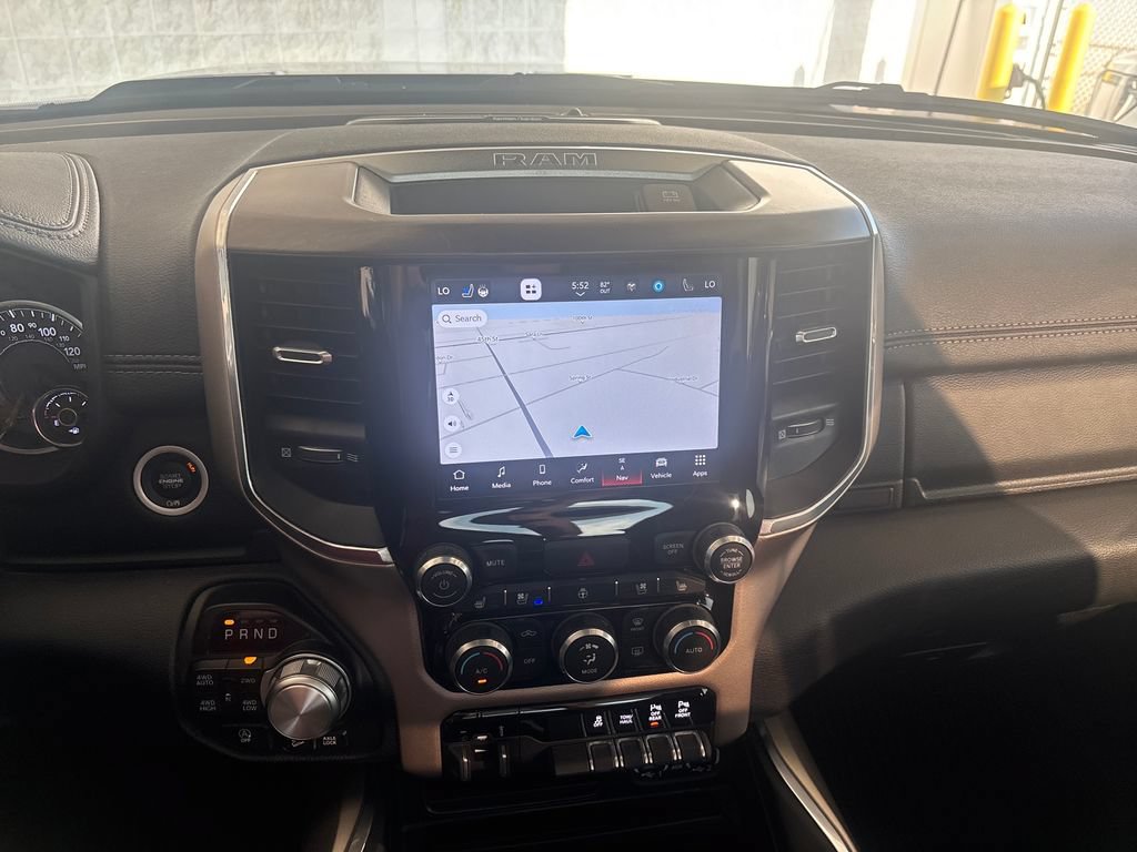 Used 2022 RAM 1500 Laramie AWD/4WD image 24