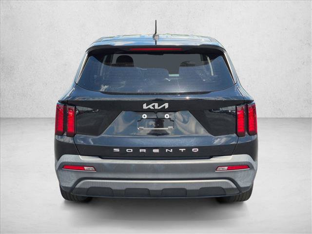 Used 2022 Kia Sorento LX FWD image 6