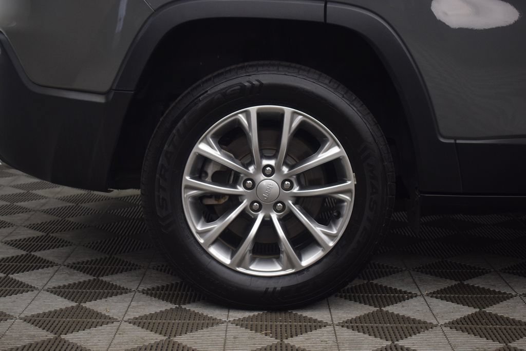 Used 2022 Jeep Cherokee Latitude Lux FWD image 33