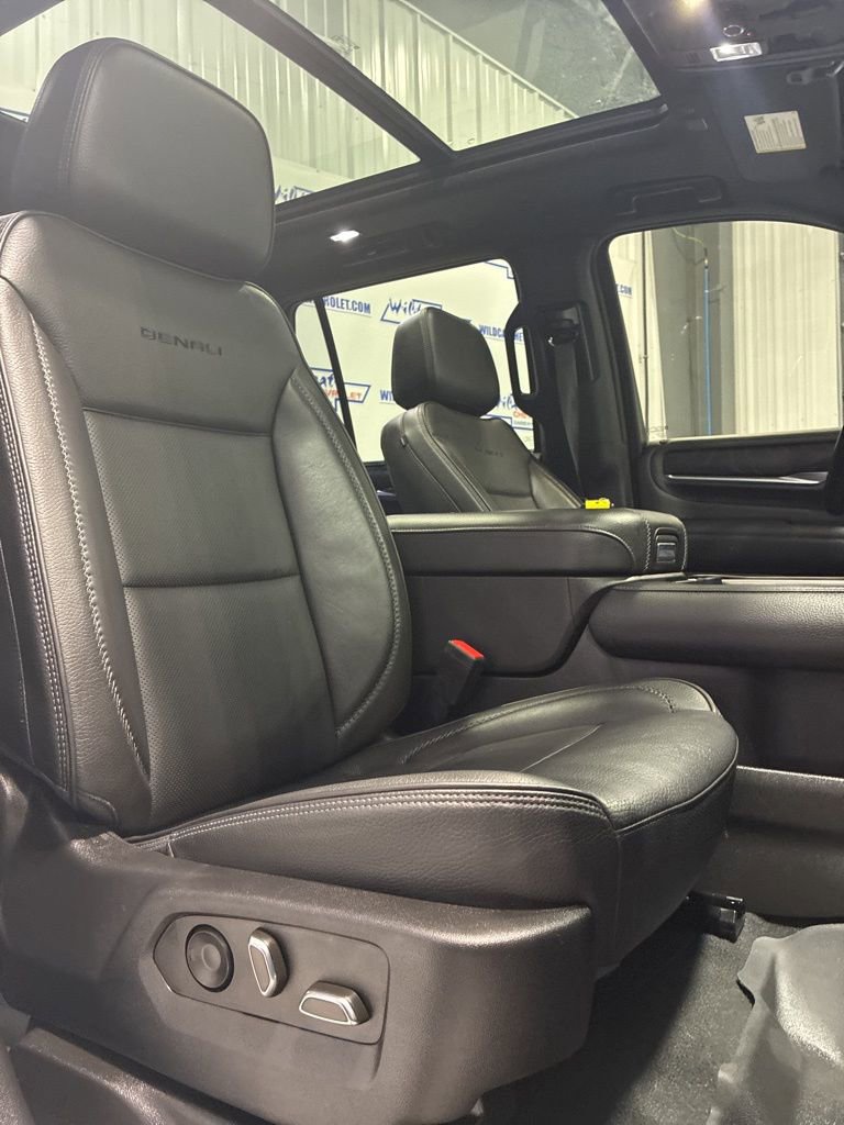 Used 2022 GMC Yukon Denali AWD/4WD image 65