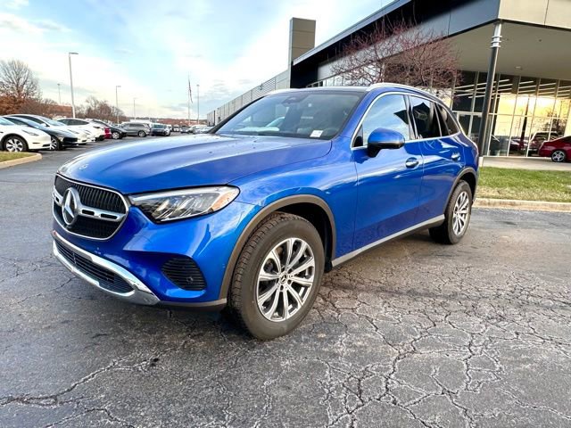 Certified 2026 Mercedes-Benz GLC 300 4MATIC image 4