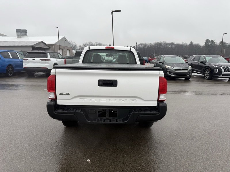 Used 2017 Toyota Tacoma SR image 7