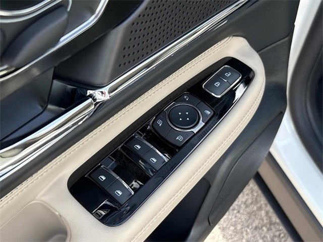 New 2025 Lincoln Corsair Grand Touring w/ Jet Appearance Package image 22