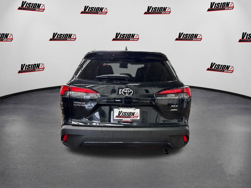 Used 2023 Toyota Corolla Cross XLE w/ Convenience Package image 6