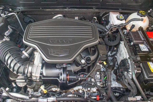 Used 2024 Cadillac XT6 Premium Luxury w/ LPO, Floor Liner Package AWD/4WD image 3