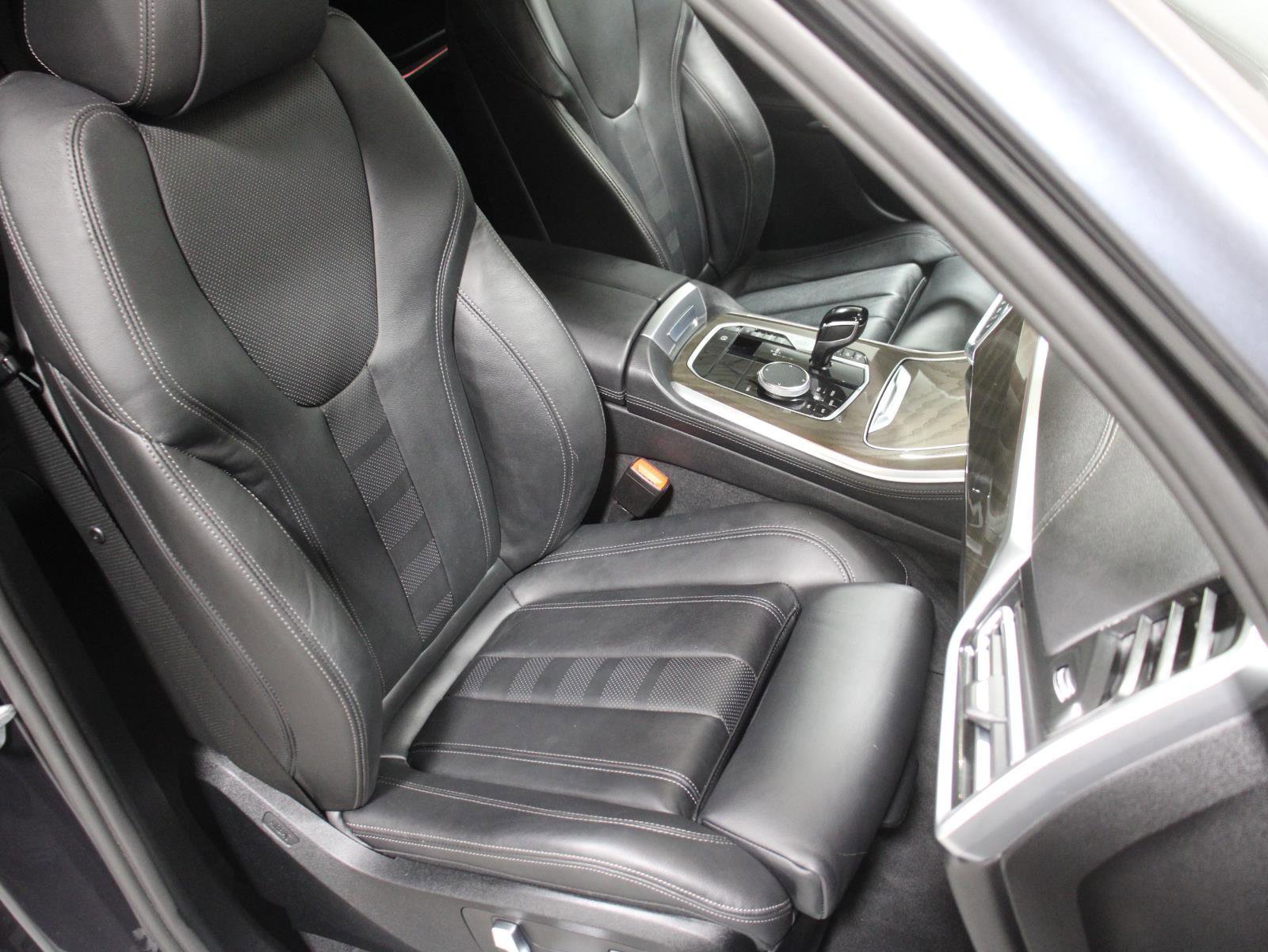 Certified 2022 BMW X5 xDrive40i w/ Premium Package image 19