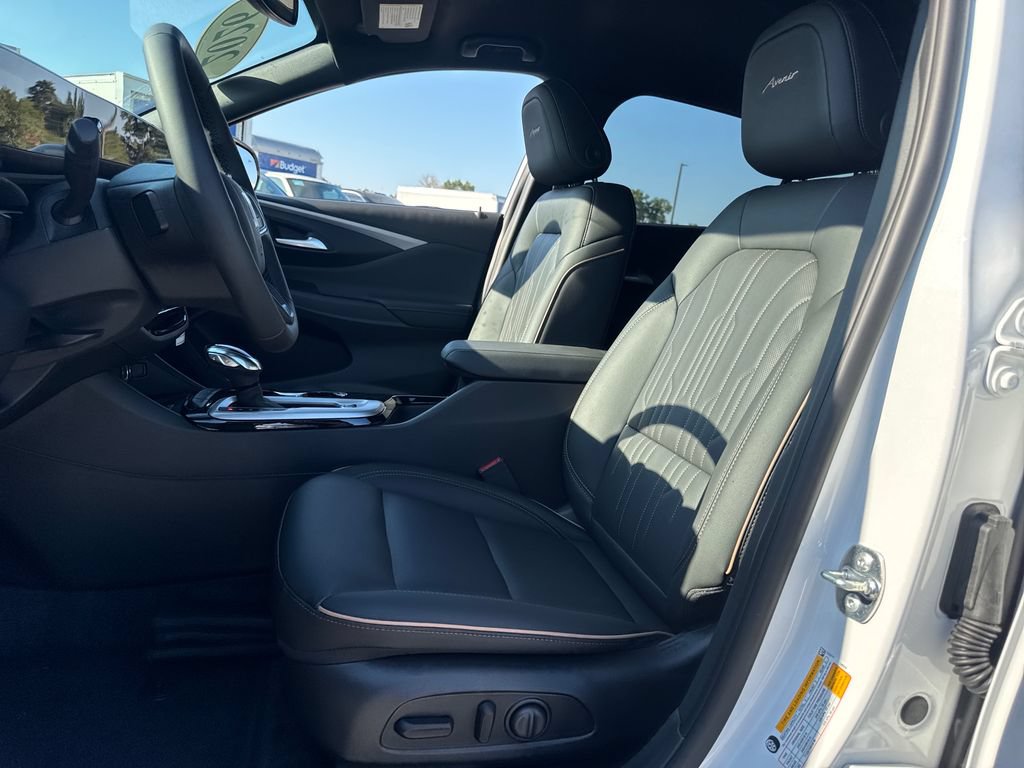 New 2026 Buick Envista Avenir FWD image 14