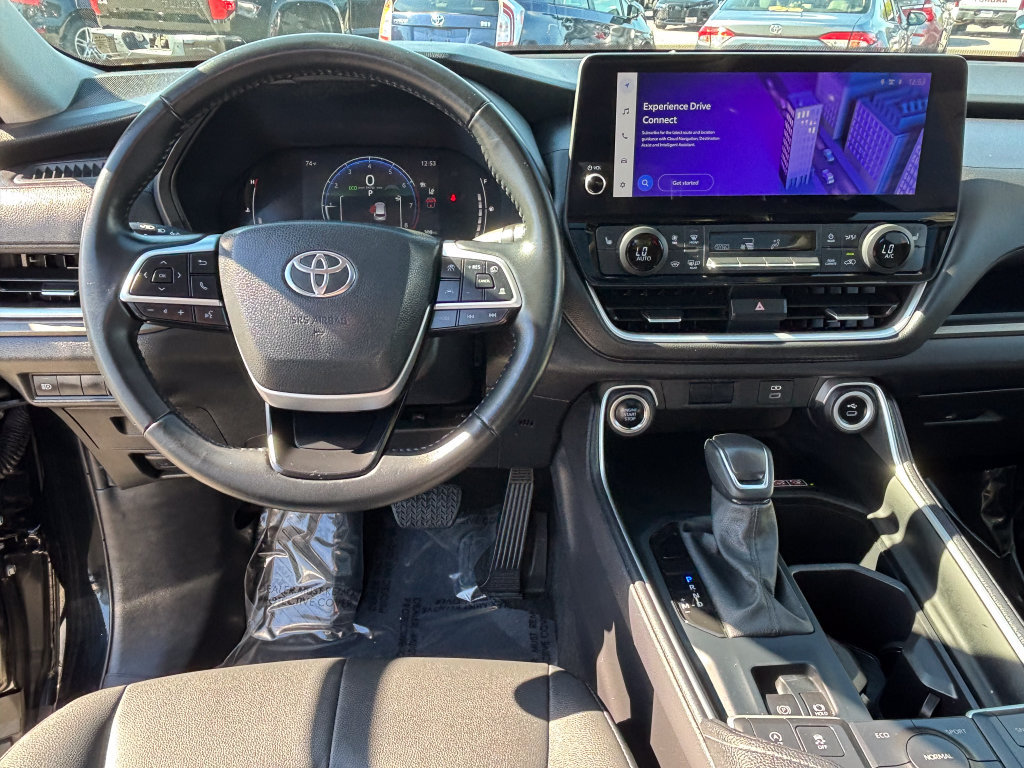 Certified 2025 Toyota Grand Highlander AWD image 22