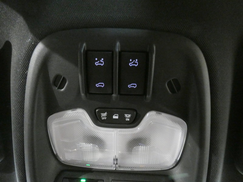 Used 2023 GMC Canyon AT4 w/ AT4 Premium Package AWD/4WD image 17