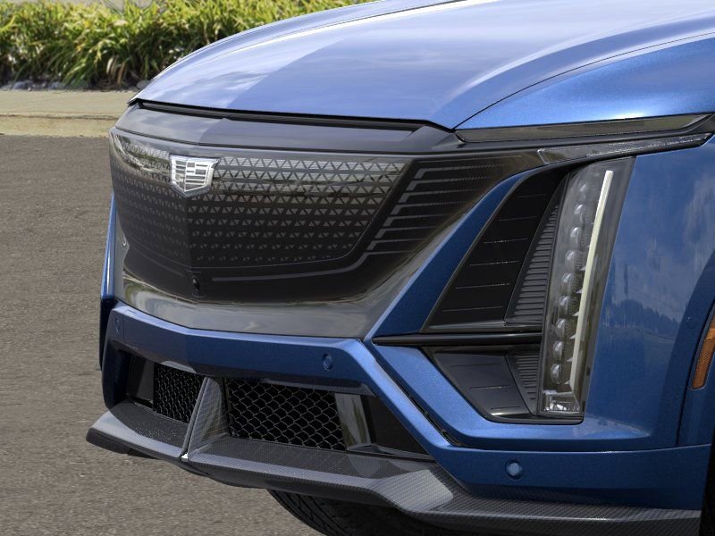 New 2026 Cadillac Lyriq V w/ Exterior Carbon Fiber Package AWD/4WD image 13