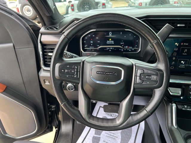 Used 2024 GMC Sierra 3500 Denali Ultimate AWD/4WD image 27