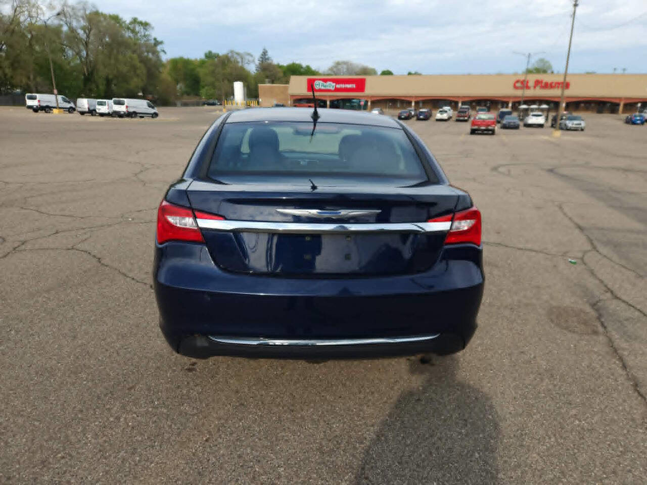 Used 2013 Chrysler 200 LX FWD image 5