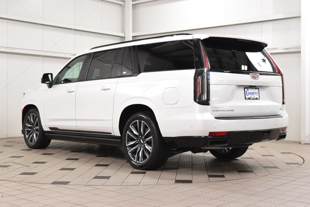 Used 2023 Cadillac Escalade ESV Sport Platinum AWD/4WD image 6