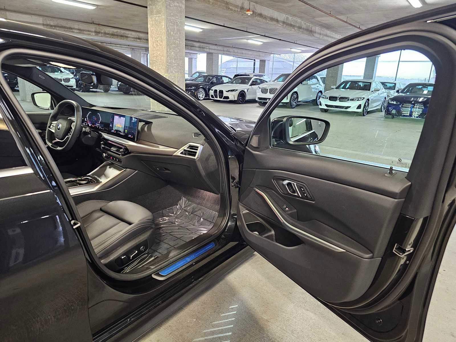 Used 2025 BMW 330i xDrive 330i xDrive w/ Premium Package image 40