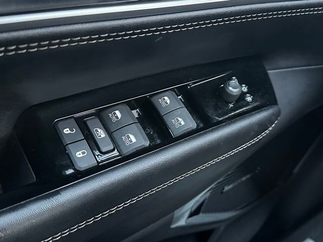 Used 2024 Jeep Wagoneer Series III w/ Premium Group I image 20