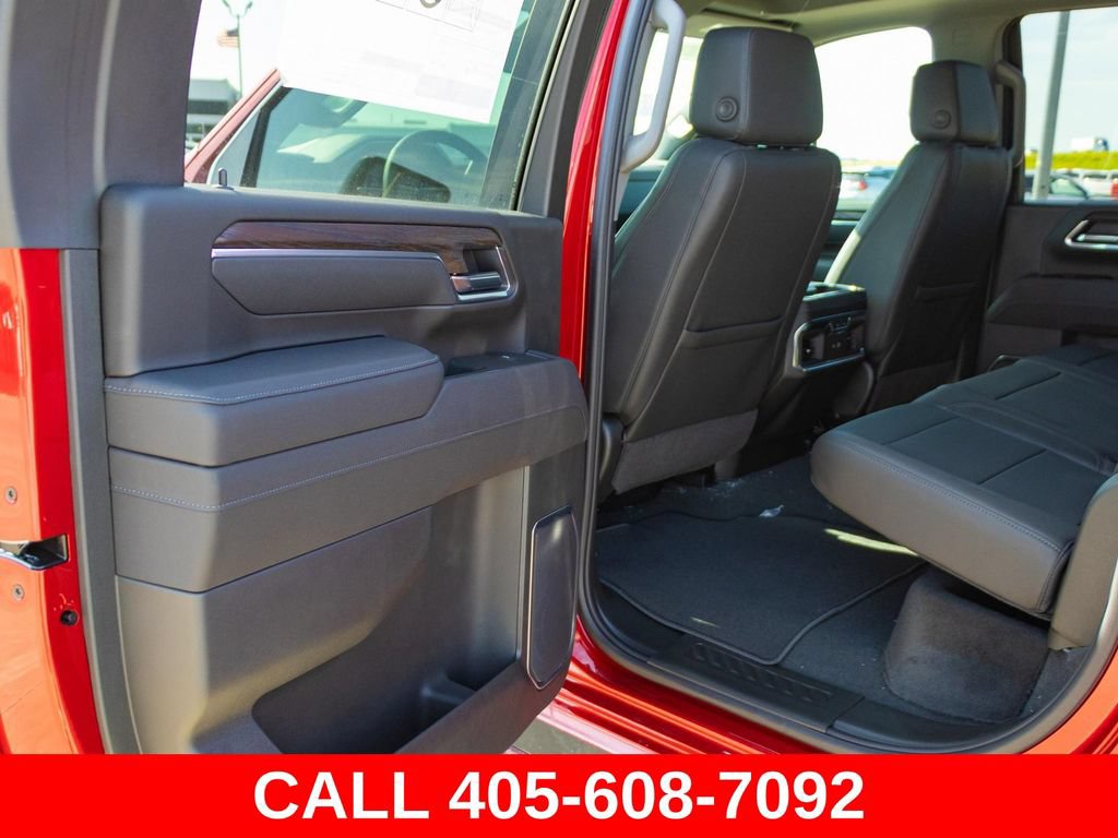 Used 2025 GMC Sierra 2500 SLT w/ SLT Premium Package AWD/4WD image 28