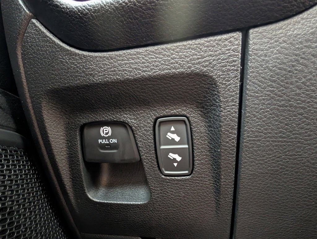 New 2026 RAM 1500 4x4 Crew Cab image 40