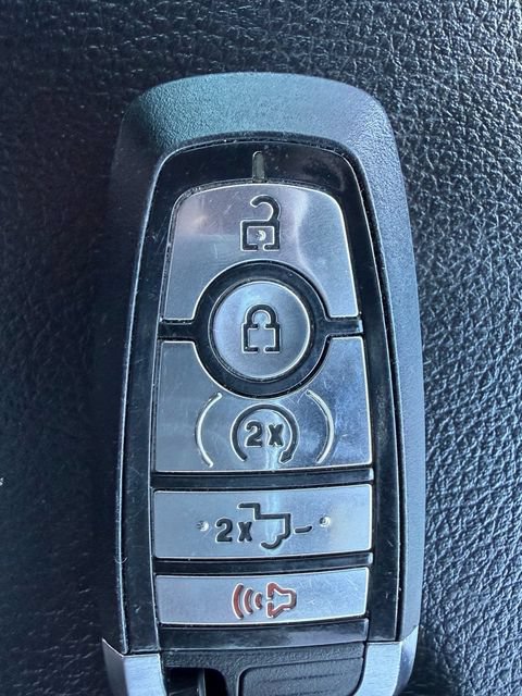 Used 2020 Ford F150 Lariat w/ Equipment Group 502A Luxury AWD/4WD image 20