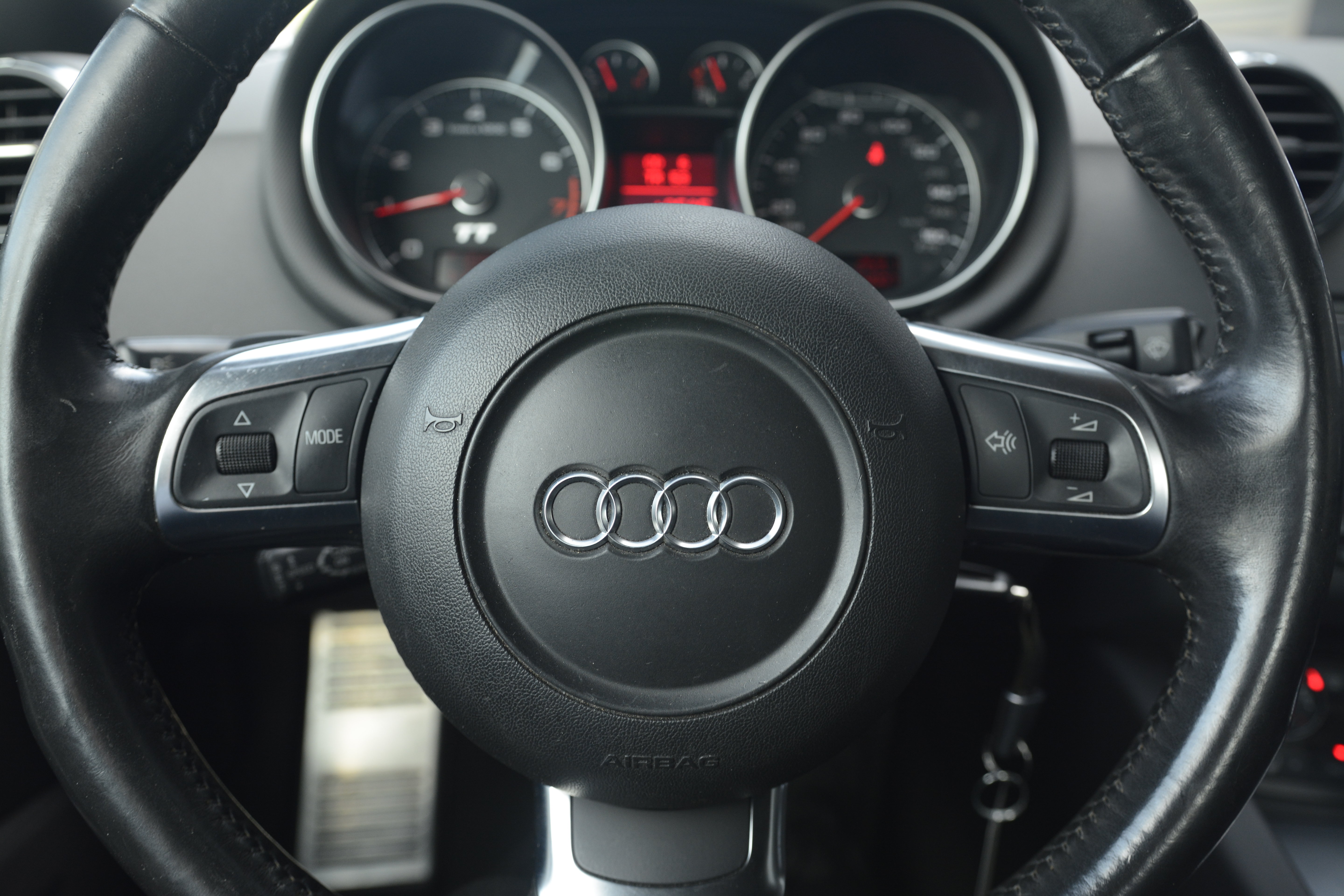 Used 2008 Audi TT 2.0T FWD image 17