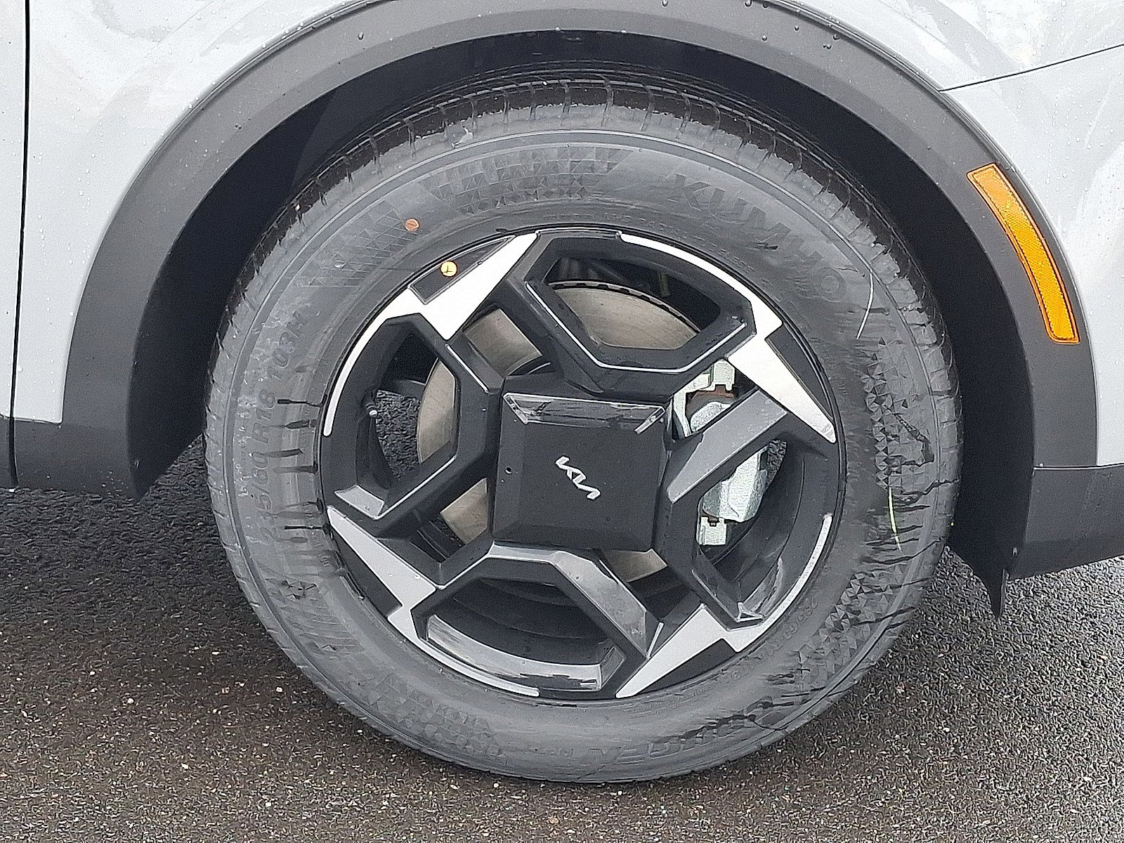 New 2026 Kia Sportage EX image 5