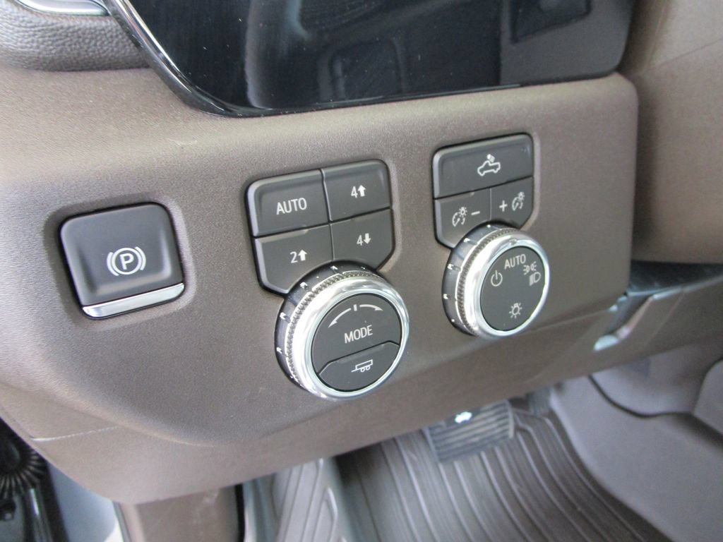 Used 2026 GMC Sierra 1500 SLE AWD/4WD image 36